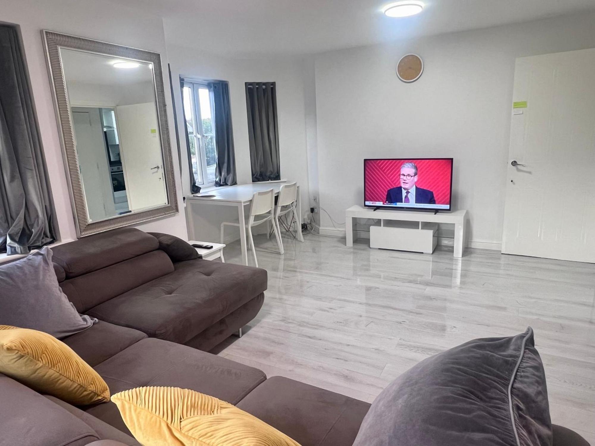 Royallodge Лондон Екстериор снимка