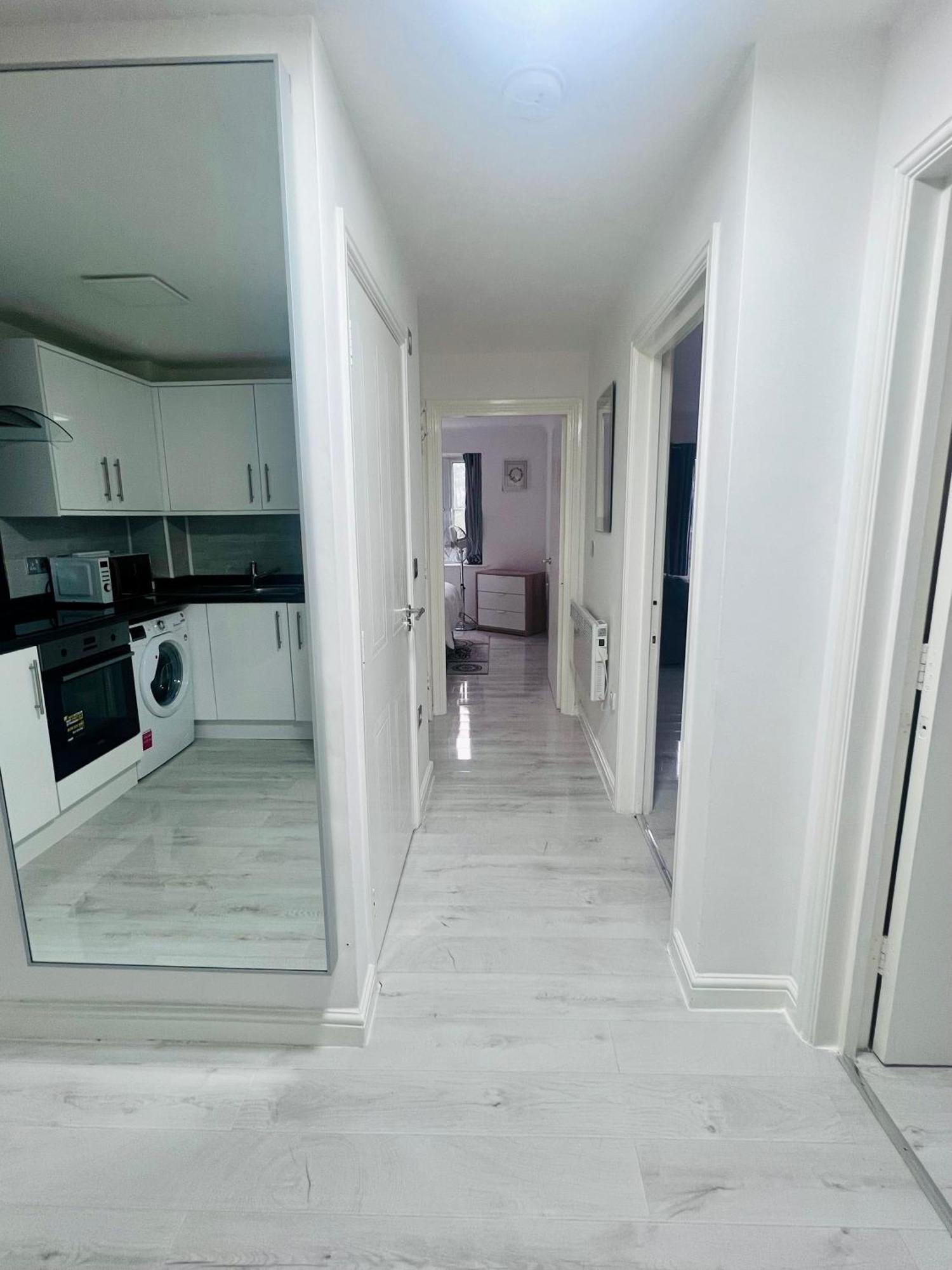 Royallodge Лондон Екстериор снимка