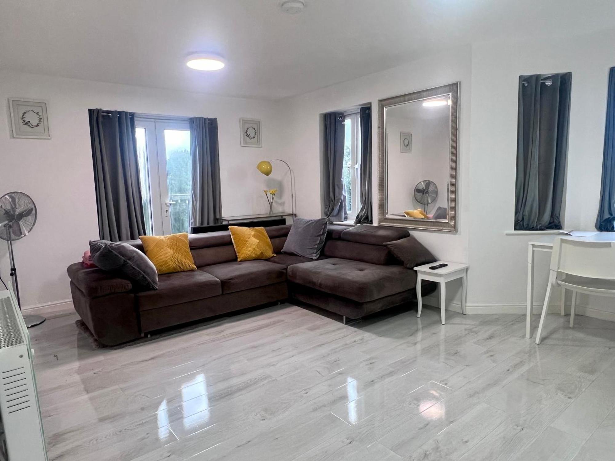 Royallodge Лондон Екстериор снимка